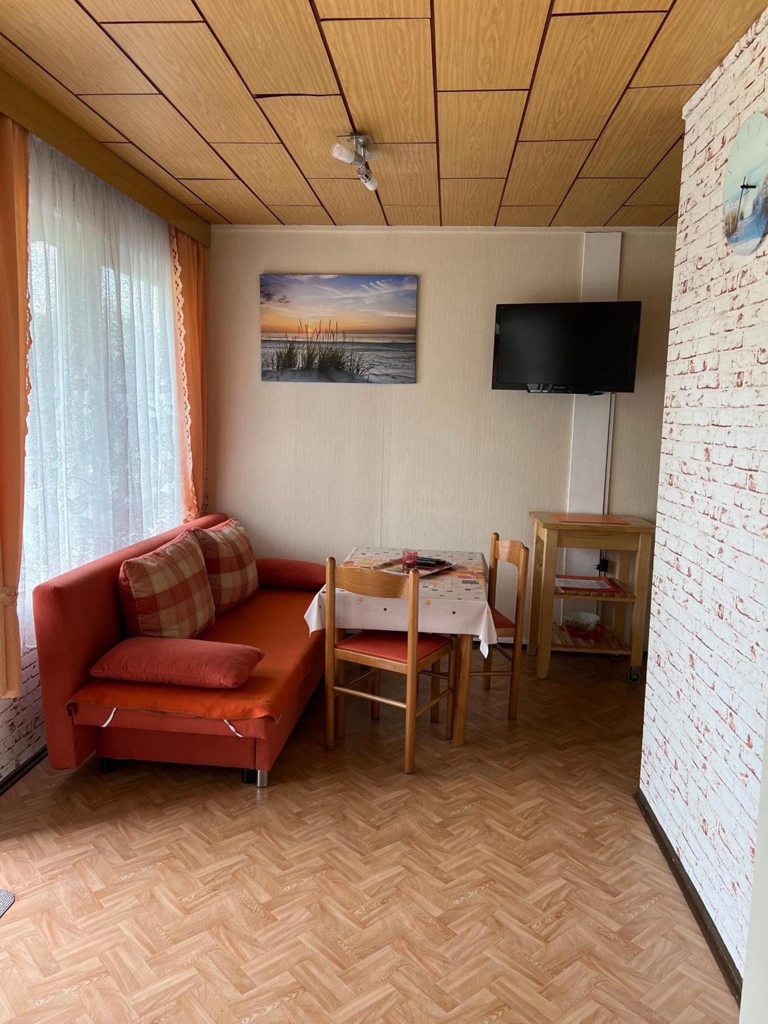 Ferien-Bungalow Im Seebad Ueckermuendeot Bellin Exterior foto